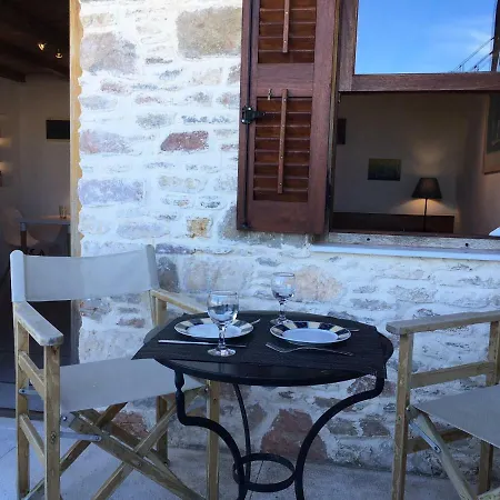 Stone House In Syros 아파트