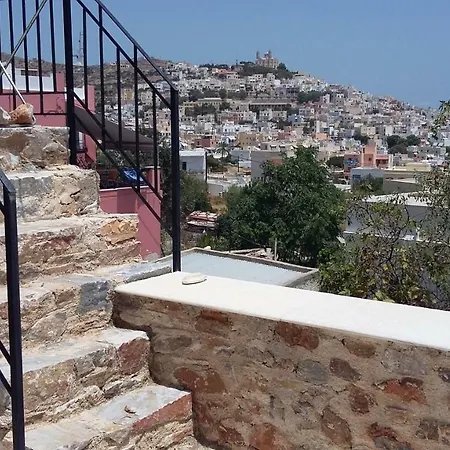 Stone House In Syros 아파트 에르무폴리